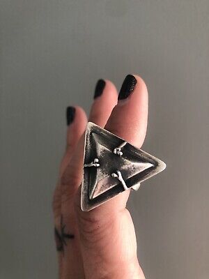 The Witches. Triangular Mouse Bone Ring Bloodmilk. Wicca, Occultism • 200€