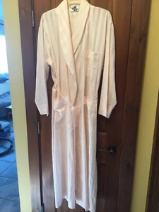 The Company Store Pale Pink 100% Pima Cotton Robe Size Large - Picture 1 of 12