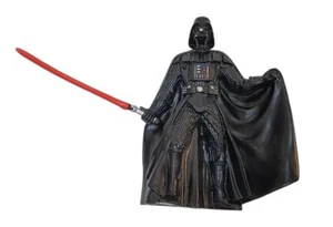 Star Wars Darth Vader Action Figure Toys 2004 Parchi Disney Figurina Lucas Films  - Foto 1 di 4