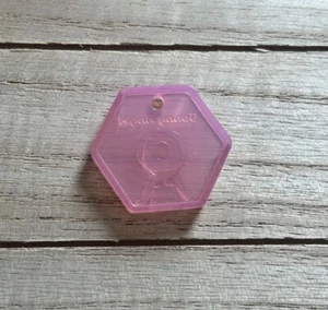 Sonny Angel Pink Letter O Keychain from Enjoy the Moment Series New - Picture 1 of 2
