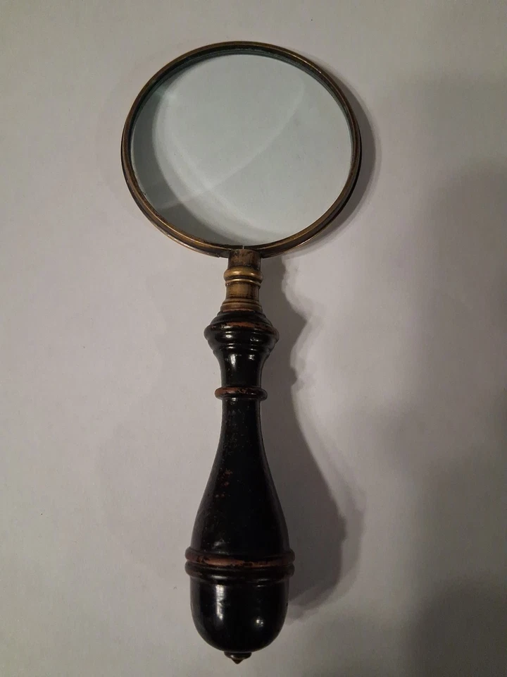 Lupa de latón antigua Foto 1 de 4