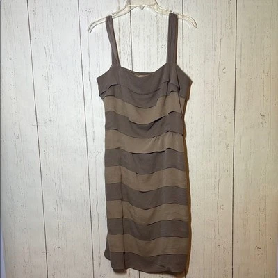 Vestido BODEN 100% SEDA VESTIDO SIN MANGAS DOS TONOS ESCALONADOS CÓCTEL FIESTA TALLA 10 Foto 1 de 4