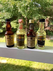 4 Empty Airplane Bottle 1/10 Seagram's Harper Canadian Club Barton Whiskey 7Crow - Picture 1 of 4