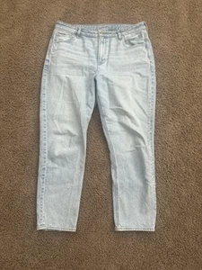 AMERICAN EAGLE Strigid Women's mom JEANS size 14 light wash - Picture 1 of 5