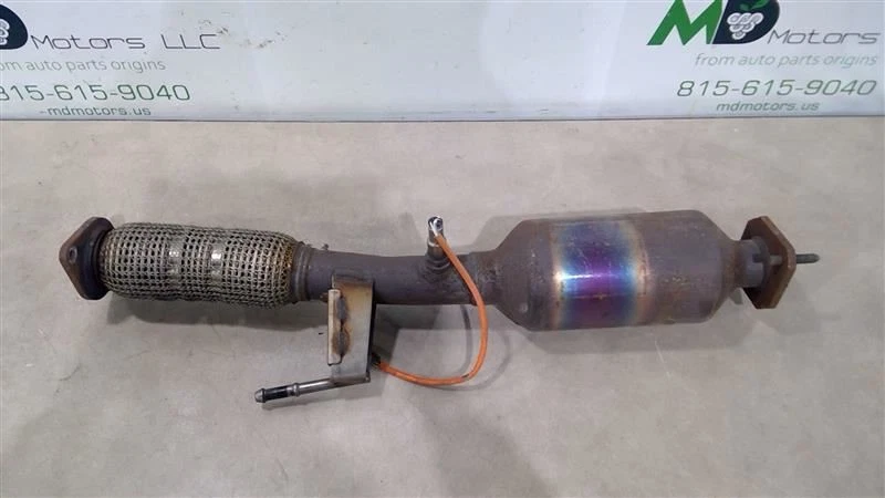 Nissan Altima 2021 convertidor catalítico trasero  Foto 1 de 4