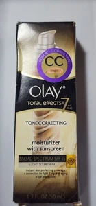 Crema Correctora Tono CC 7 en Uno Olay Total Effects SPF15 Color Correcto En Caja - Imagen 1 de 6