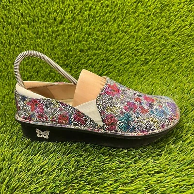 Zuecos clásicos informales Alegria Debra Blissful mosaico floral para mujer talla 6,5 Foto 1 de 4