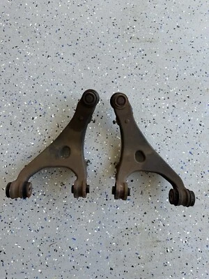 Brazos de control superiores traseros OEM Scion FRS Subaru BRZ 86 (SD0137 y SD0138) Foto 1 de 4