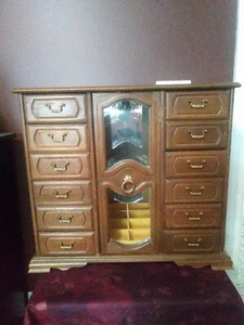 Große Vintage Schmuckschatulle mit Spieluhr aus Holz - Bild 1 von 12