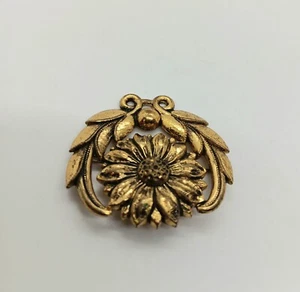 Daisy Wreath Brooch Vintage Pendant Style - Picture 1 of 10