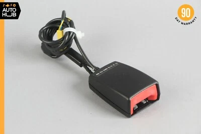 Пряжка переднего левого или правого ремня безопасности 12–18 Mercedes W218 CLS550 CLS63 черная от оригинального производителя - Изображение 1 из 4