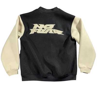 Chaqueta No Fear x HM Varsity para Hombres Pequeña Negra Crema Ropa de Calle Hip Hop Y2K Foto 1 de 4