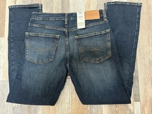 Levi Strauss Men's Straight Fit Jeans Size 31 X 30 Blue Denim Pants NEW - Picture 1 of 17
