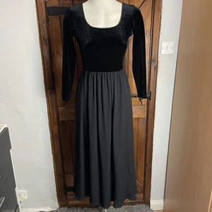 Laura Ashley Vintage Womens Black Velvet Long Sleeve Maxi Dress Size UK 10 - Picture 1 of 7