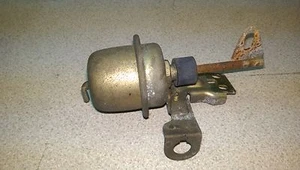 Porsche 944 968 (1986-1995) O/S Driver Right Heater Motor Vacuum Switch - Picture 1 of 3