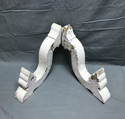 Pair Small Shabby White Wood Chic Gingerbread Porch Brackets VTG Corbels 971-22B Cover