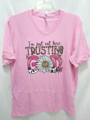 Love In Faith Out Here Trusting God футболка с v-образным вырезом 2XL жевательная резинка - Изображение 1 из 3