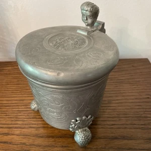Jarra Stein de peltre con patas de colección con mango de cabeza en tapa Alemania - Imagen 1 de 6