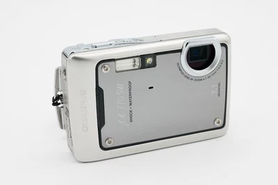 Olympus µ 770 SW 7.1MP Silver Shock + Waterproof Digital Camera - Tested, Mint! - Image 1 of 4