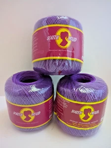 3 Pezzi Filo Uncinetto Cotone South Maid Articolo D 54 458 Viola 350 Iarde Nuovo - Foto 1 di 2