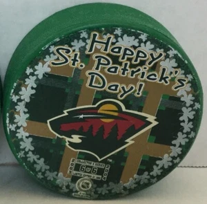 2003-2004 Happy ST. PATRICK'S Day green NHL Limited edition Minnesota Wild puck - Picture 1 of 2
