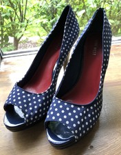 nine west polka dot pumps