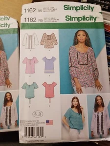 Simplicity 1162 Bluse Variationen Damen 6-14, 14-22 ungeschnitten in K Designs - Bild 1 von 3