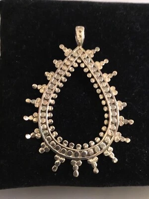 ANNA BECK ICÓNICO COLGANTE PUNTO LÁGRIMA ABIERTO CHAPADO EN ORO PLATA ESTERLINA Foto 1 de 4