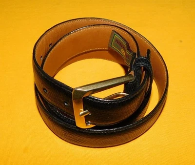 CINTURÓN TRAFALGAR HECHO EN EE. UU. NEGRO GENUINO BRUÑIDO JAVA LAGARTO TALLA 32/80 cm.. Foto 1 de 4