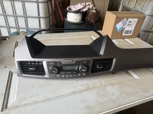 2013 Honda Odyssey Climate Control Panel With Vents - Picture 1 of 2