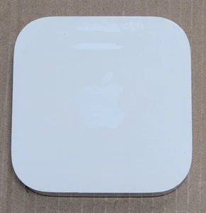Airport Express Base Station A1392 - Picture 1 of 5