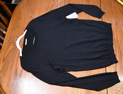 TKEQ ESSENTIAL, Nuevo, Suéter Cuello Redondo, Negro Clásico, XL, Precio de venta sugerido por el fabricante 98 USD Foto 1 de 4