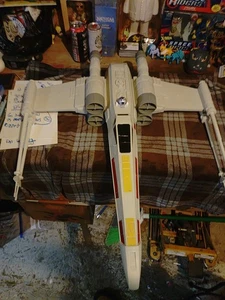 Exhibición Star Wars X-Wing Toys R Us excelente estado - Imagen 1 de 12