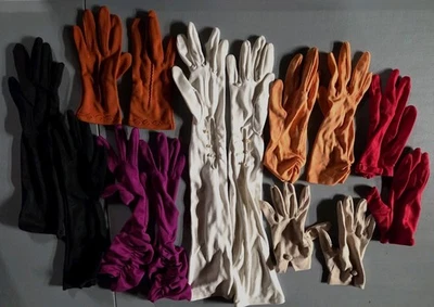 Lote De Colección De Guantes De Vestir Años 40-60 Formales Bordados Hombres Locos Pinup Mujer Bonita Foto 1 de 4