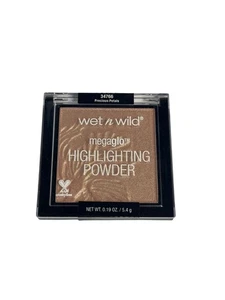 NEW Wet n Wild MegaGlo Highlighting Powder – Precious Petals, 0.19 oz - Picture 1 of 4