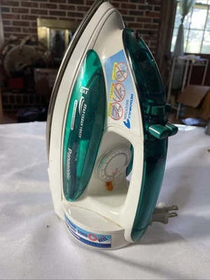 Plancha seca a vapor Panasonic NI-C78SR 1200W acero inoxidable Foto 1 de 4