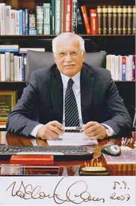 Vaclav Klaus (1941-), Czech Republic Prime Minister & President, signed photo - Picture 1 of 1