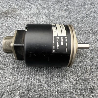 Litton 70-2XBI-20-0-2-0 3/8" Shaft Encoder Used - Image 1 of 4