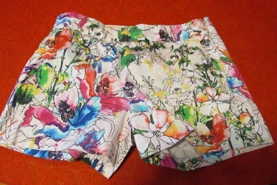 Express Shorts Women's sz.00 White Pink Green Blue Floral hidden Side Zipper - Image 1 of 4
