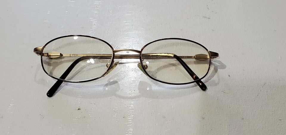 Monturas rectangulares de metal marrón Fendi F714 245 50-18 130 Italia hombres mujeres Foto 1 de 4