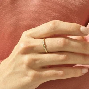 14k Solid Gold Solo Baguette Ring, Stackable Ring, Chic Ring, Designer Ring - Picture 1 of 7