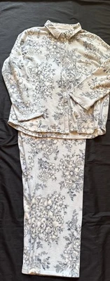 Conjunto de pijama de vellón floral difuso Miss Elaine talla XL Foto 1 de 4