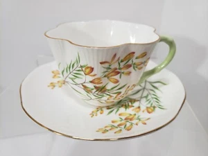 Shelley England Fine Bone China Dainty Cup & Saucer Yellow Flowers L54 - Picture 1 of 4