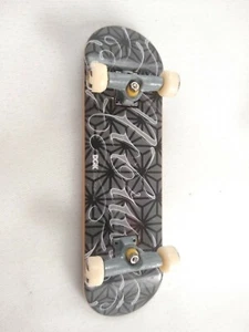 Diapasón Tech Deck 3,75" DGK - Imagen 1 de 9