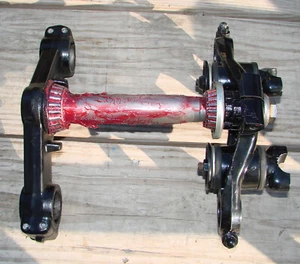 TRIPLE TREE powdercoated --------- 1977 YAMAHA XS750 - Picture 1 of 3