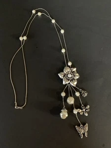 Collar Flor Metal Tono Plata con Borla Dijes Hippie Boho Años 60 Ambiente 23" - Imagen 1 de 9
