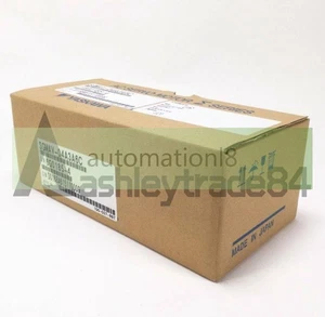 One New YASKAWA AC SERVO MOTOR SGMAV-04A3A6C - Picture 1 of 8