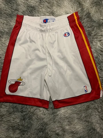 VTG 90βs Miami Heat NBA Tim Hardaway champion shorts Cover