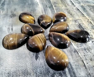 Natural Tiger Eye Cabachon, Teardrop, 25x18x7mm, 5 pce. Mixed - Picture 1 of 3