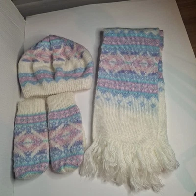 De colección Hanes Her Way Moda Prendas de Punto Mitones, Sombrero, Bufanda Pastel Fair Isle  Foto 1 de 4